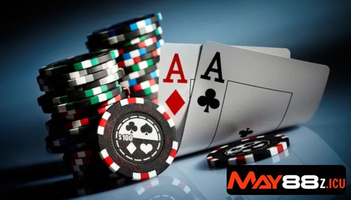 So sánh Poker online và offline